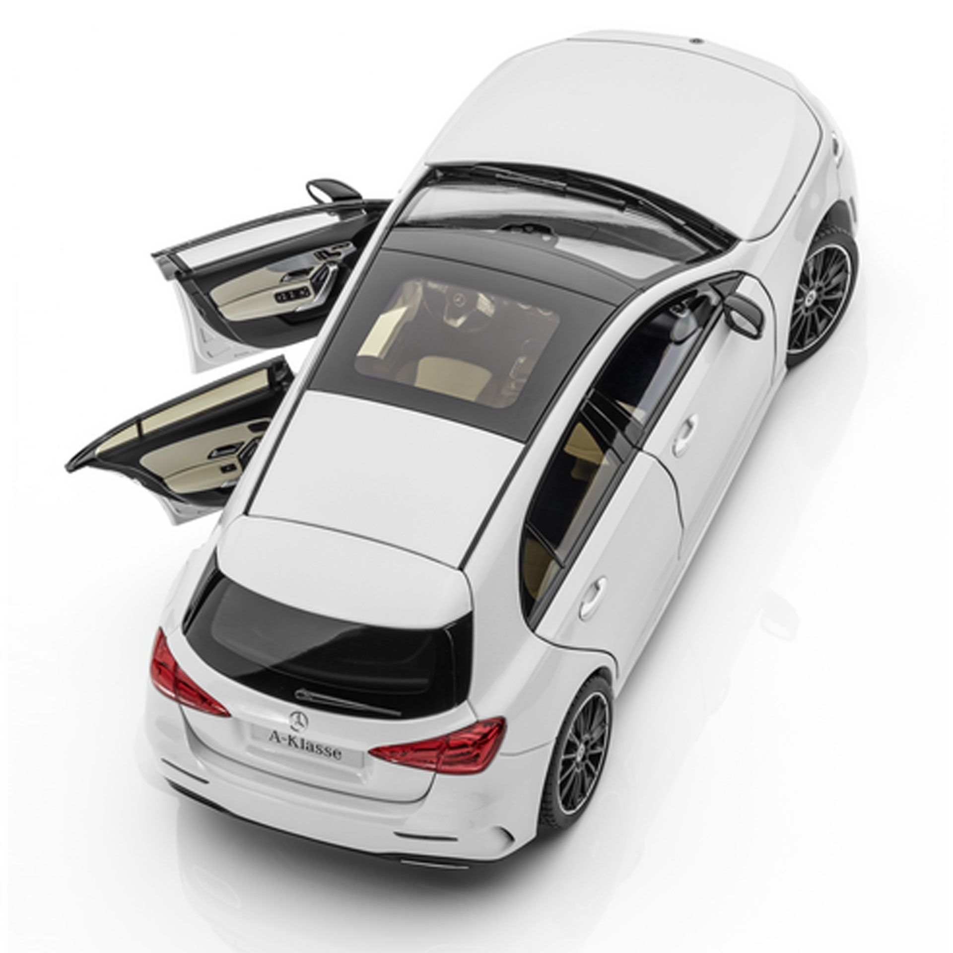 B66960429 mercedes benz a klasse modellauto 1 18 rosier onlineshop2