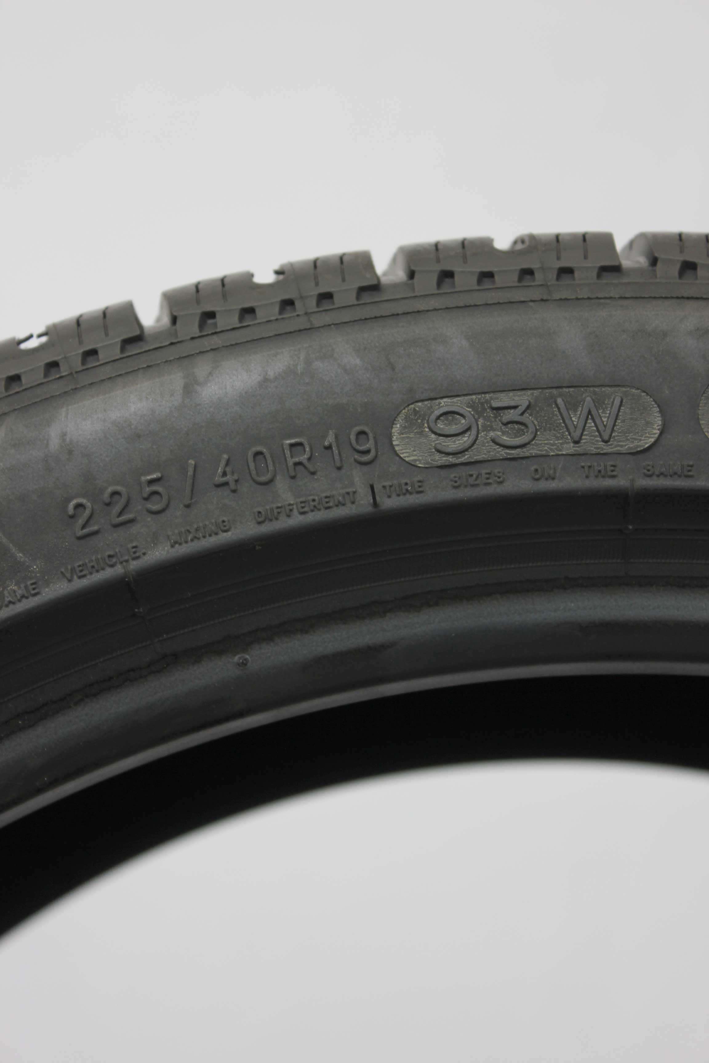 Winterreifen michelin pilotalpinpa4 225 40 r19 93w 3 (1)