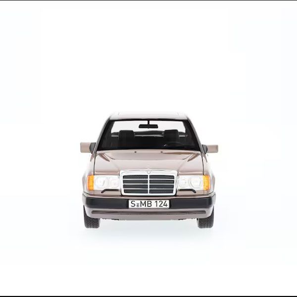 B66040697 mercedes benz w124 modellauto 1 18 rosier onlineshop2