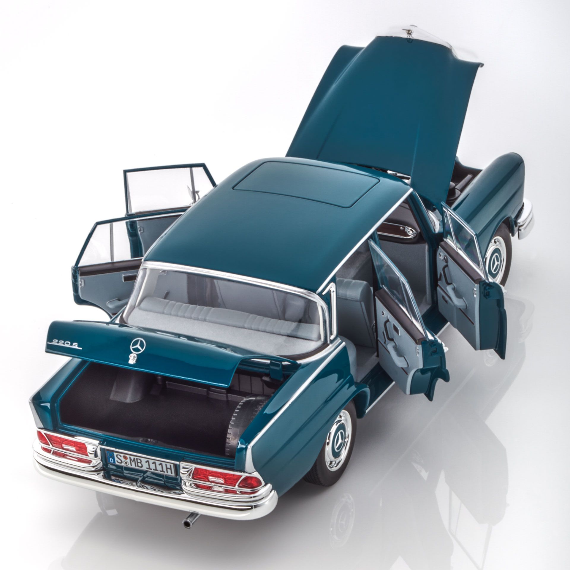 B66040723 mercedes benz w111 modellauto rosier onlineshop3