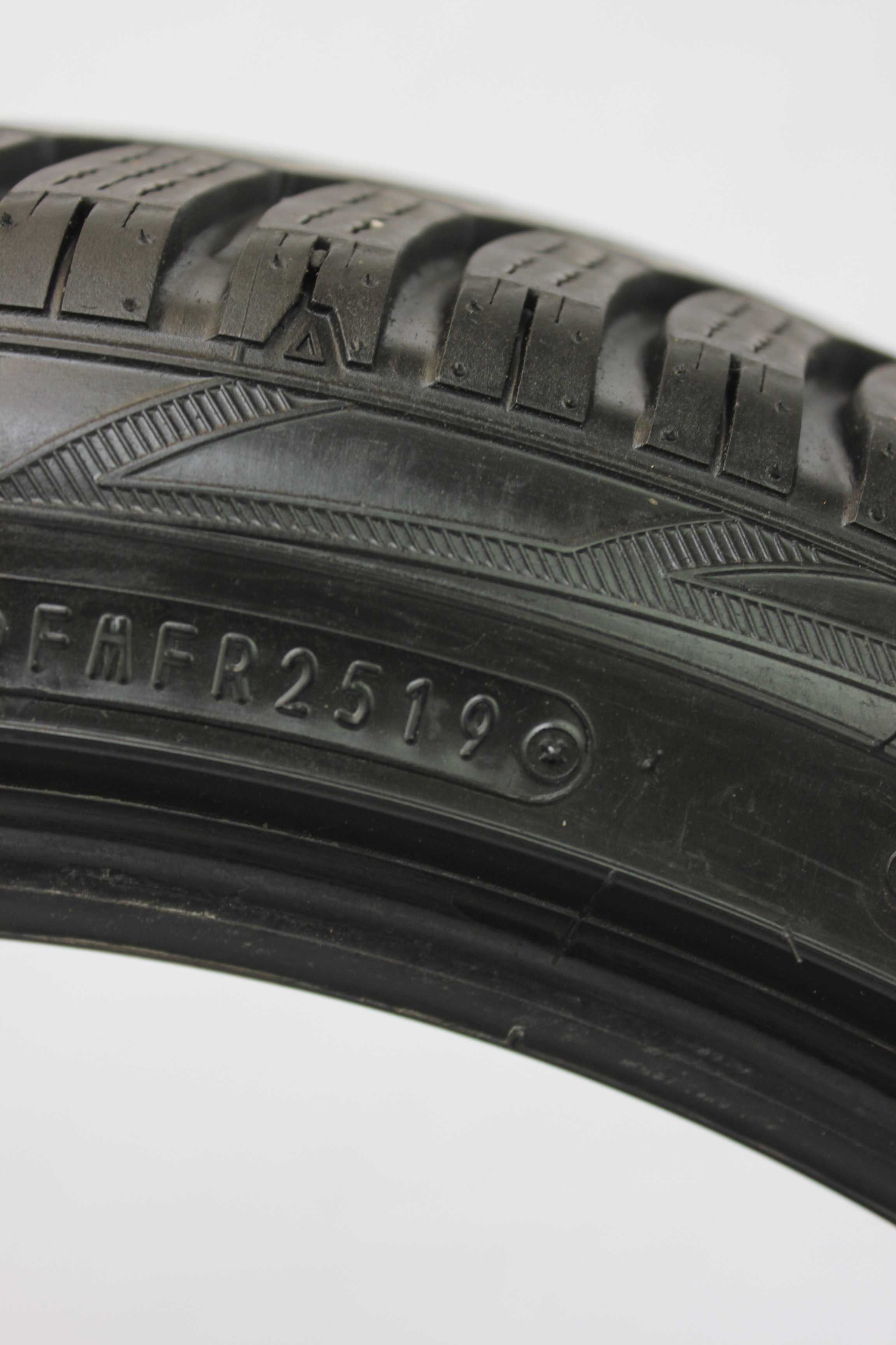 Winterreifen falken eurowinter hs01 225 40 r19 93v xl 4 (1)