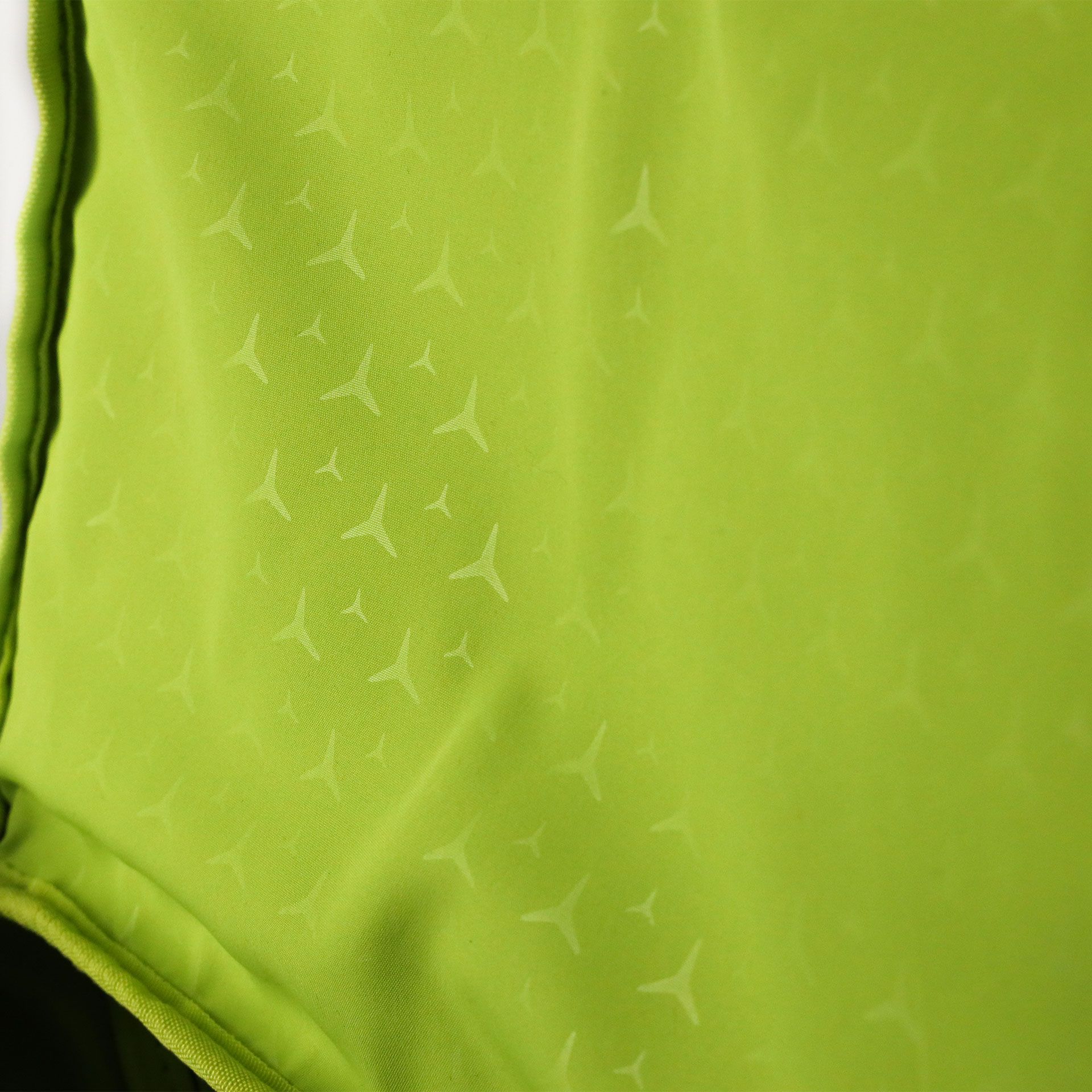 B66956309 mercedes benz sporttasche rosier onlineshop2