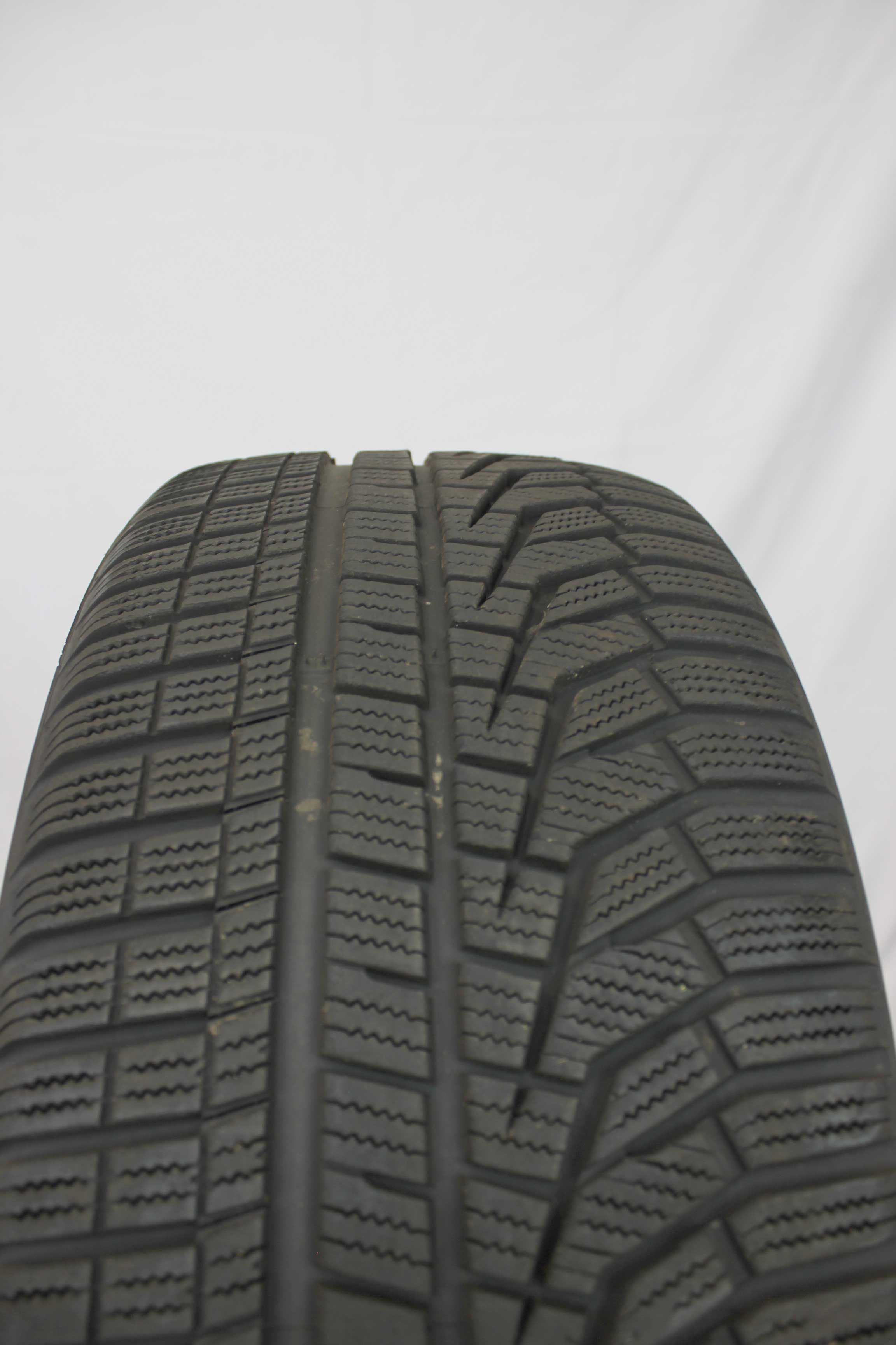 Winterreifen hankook winter icept evo2 255 40 r20 101w 4 (1)
