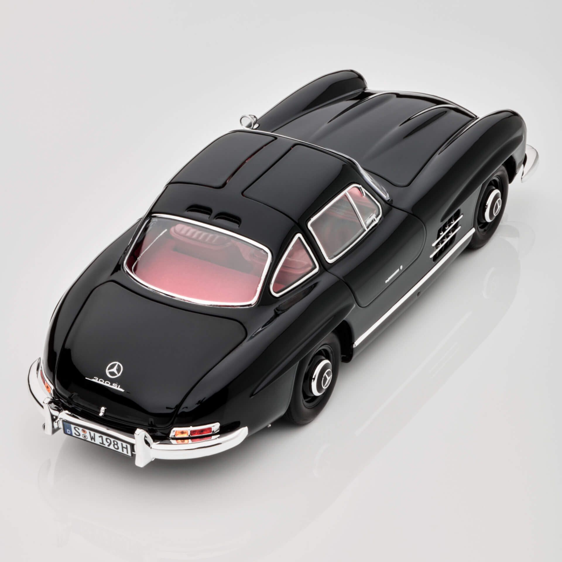 B66040722 mercedes benz 300 sl coupe rosier onlineshop2